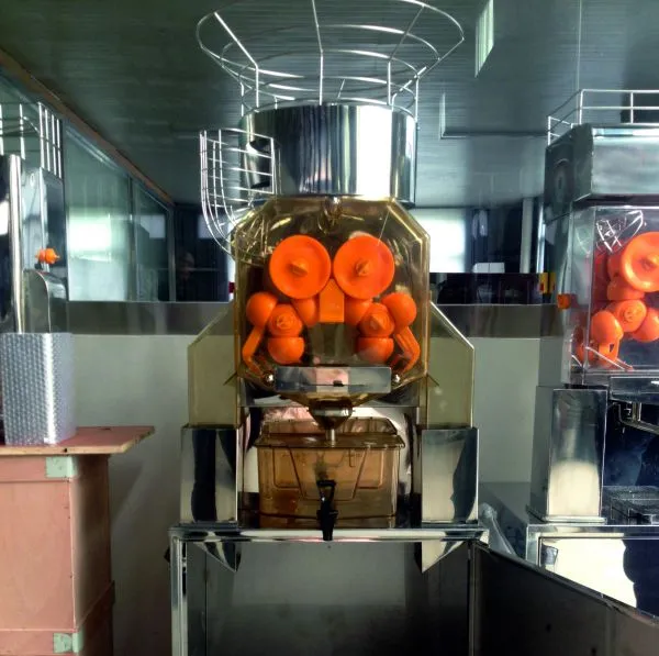 Соковыжималка для цитрусовых Foodatlas 2020А-(II) (напольная, корпус прозр пласт, конт пластик, GB)